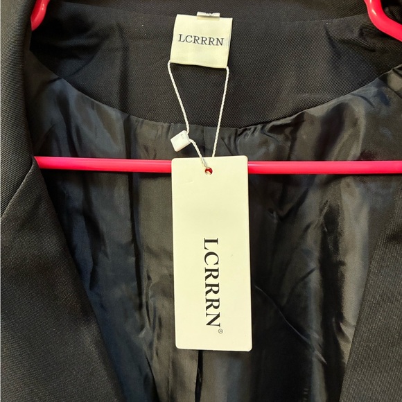 NWT Elegant Black Women's Blazer - Picture 4 of 10